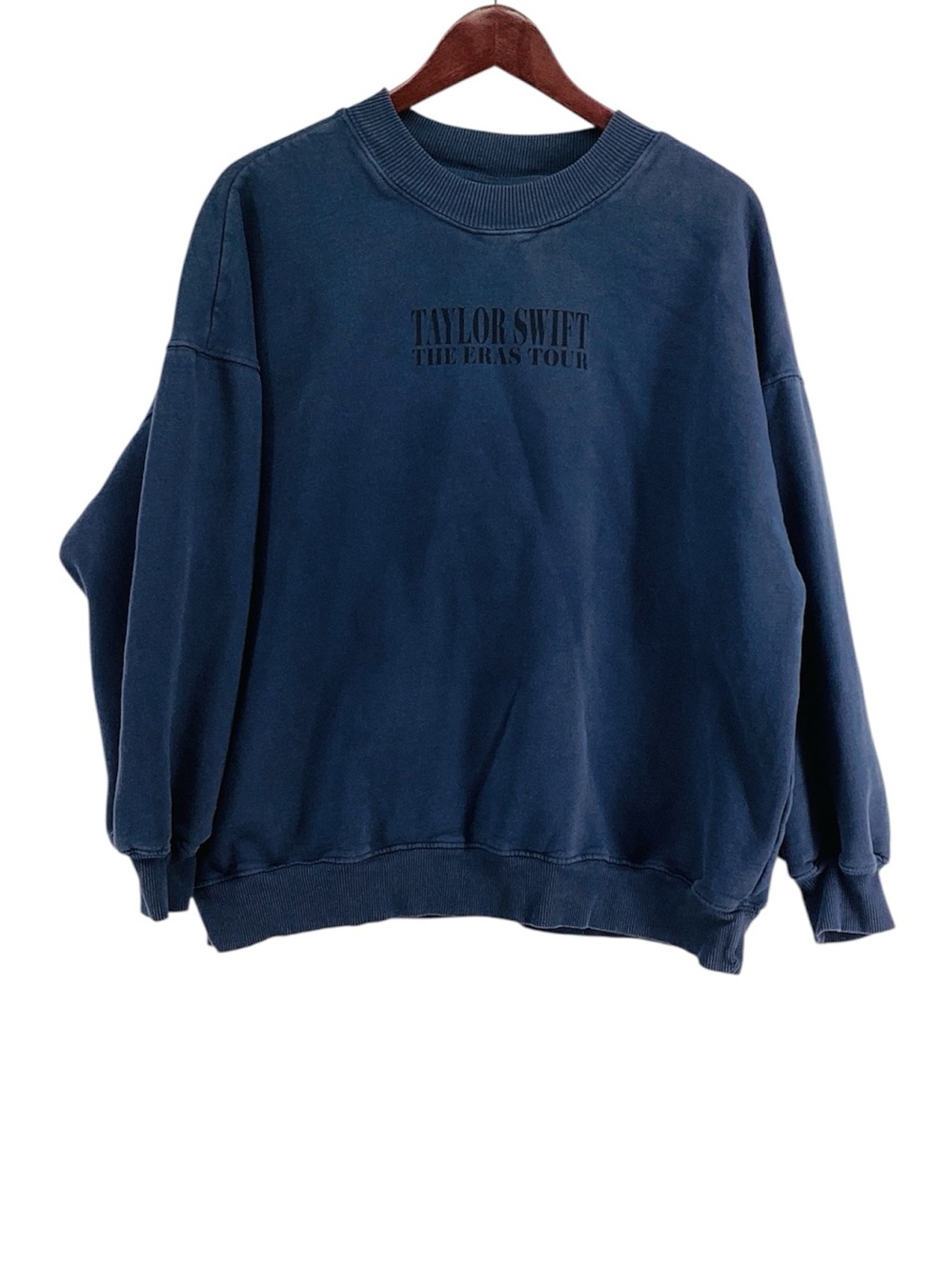 🐷 Taylor Swift The Eras Tour Official Crewneck Sweatshirt, Size L